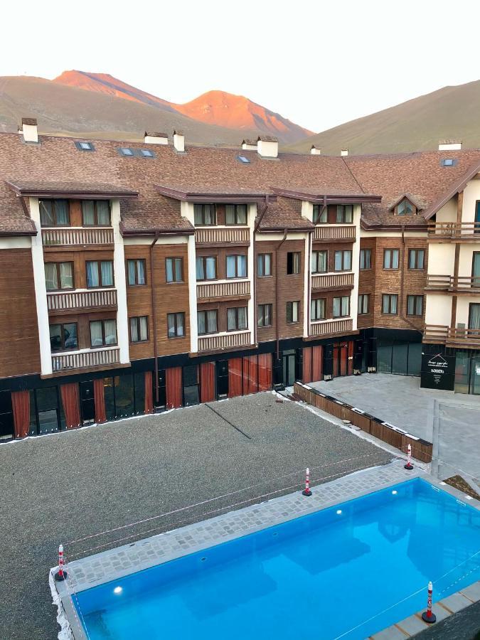 Apartmán Gvc New Gudauri Alpic Mountain View Exteriér fotografie