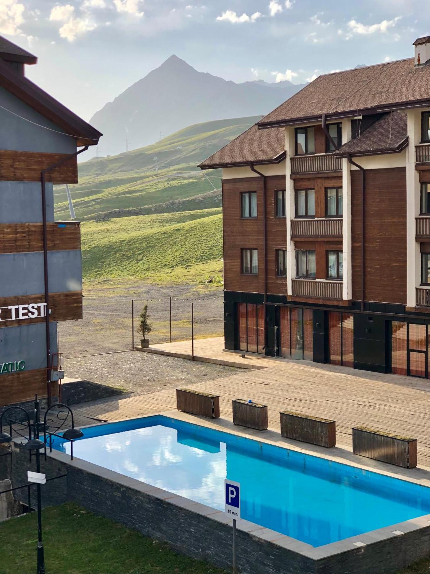 Apartmán Gvc New Gudauri Alpic Mountain View Exteriér fotografie