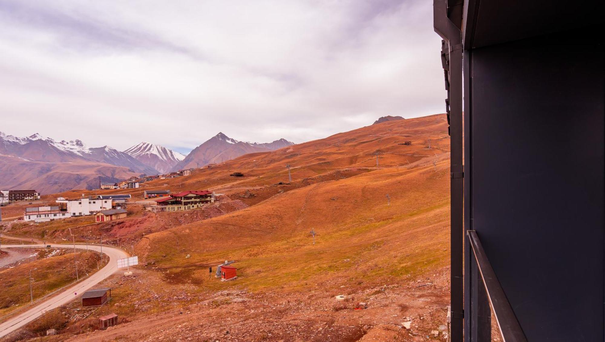 Apartmán Gvc New Gudauri Alpic Mountain View Exteriér fotografie